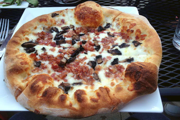 photo of white pizza with mushrooms and bacon from Bella Luna, Jamaica Plain, MA