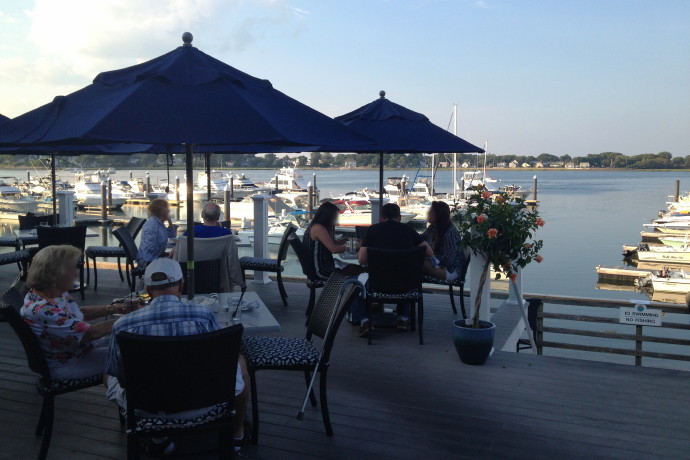 photo of the outdoor deck at the Inn at Bay Pointe, Quincy, MA