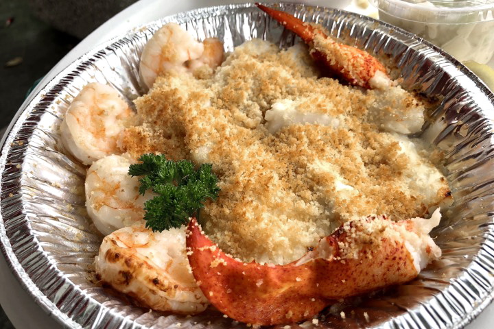 photo of a combo plate from the Lobster Hut, Plymouth, MA