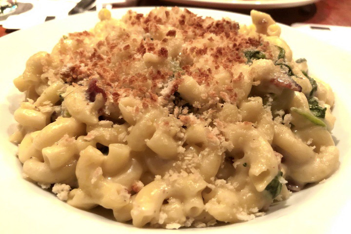 photo of macaroni and cheese from Atwood's Tavern, Cambridge, MA