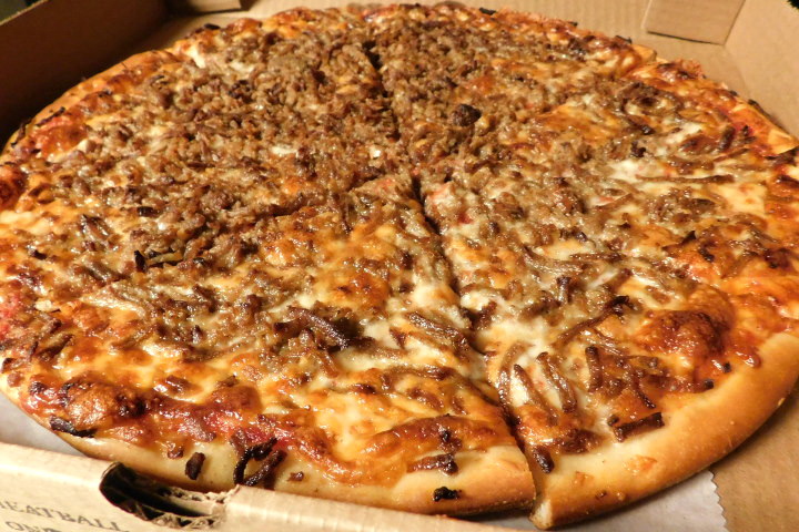 photo of hamburger pizza from Country Pizza, Lincoln, MA