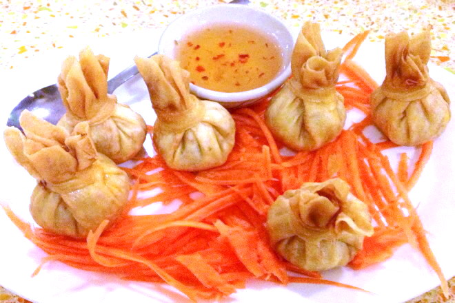 photo of golden bags from Dok Bua, Brookline, MA