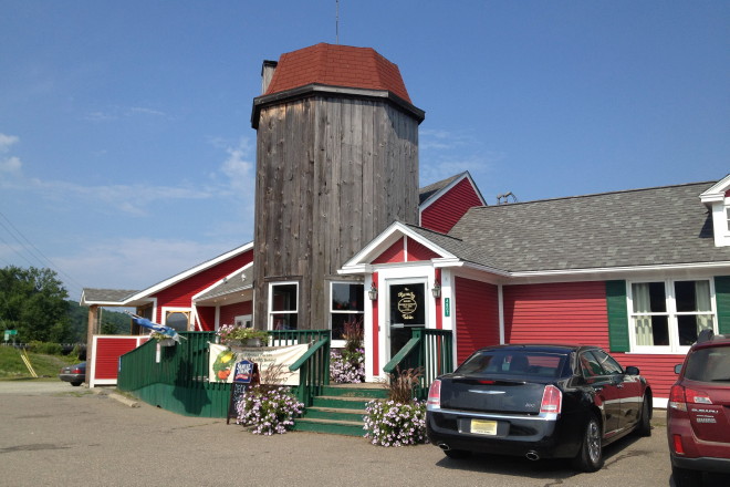 photo of Family Table, Jeffersonville, VT