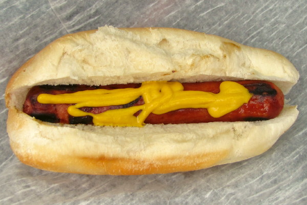 photo of hot dog from Fred's Franks, Wakefield, MA