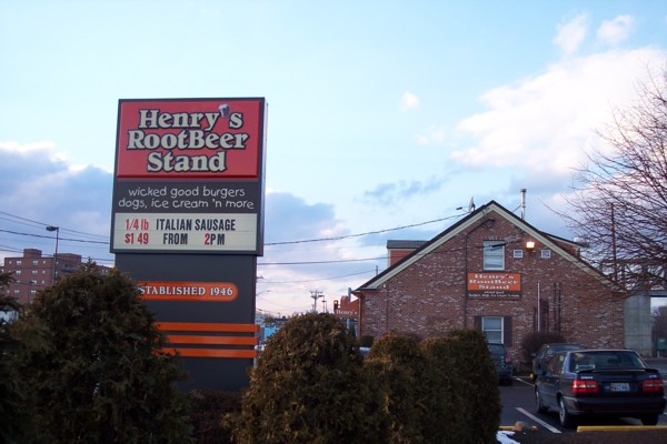 photo of Henry's Root Beer Stand, Quincy, MA