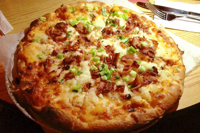 photo of Irish pizza from the Hillside Pub, Canton, MA
