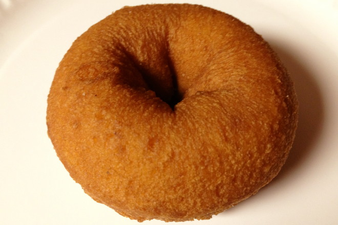 photo of apple cider donut from Honey Pot Hill Orchards, Stow, MA