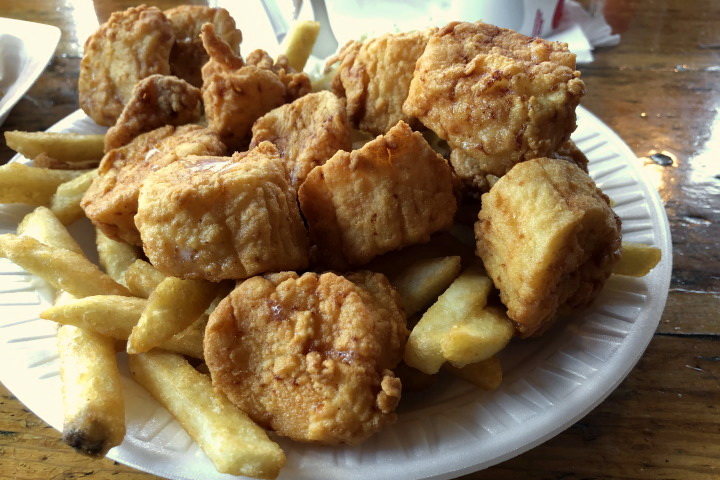 photo of fried scallops from Johnson's Drive-In, Groton, MA