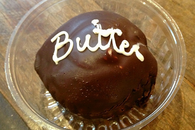 photo of chocolate buttercream cupcake from Mohr & McPherson Cafe, Boston, MA