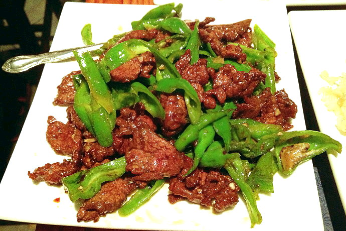 photo of beef with green peppers from Shanghai Gate, Allston, MA