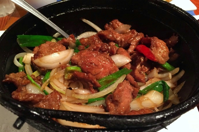 photo of sizzling beef from Shanghai Gate, Allston, MA